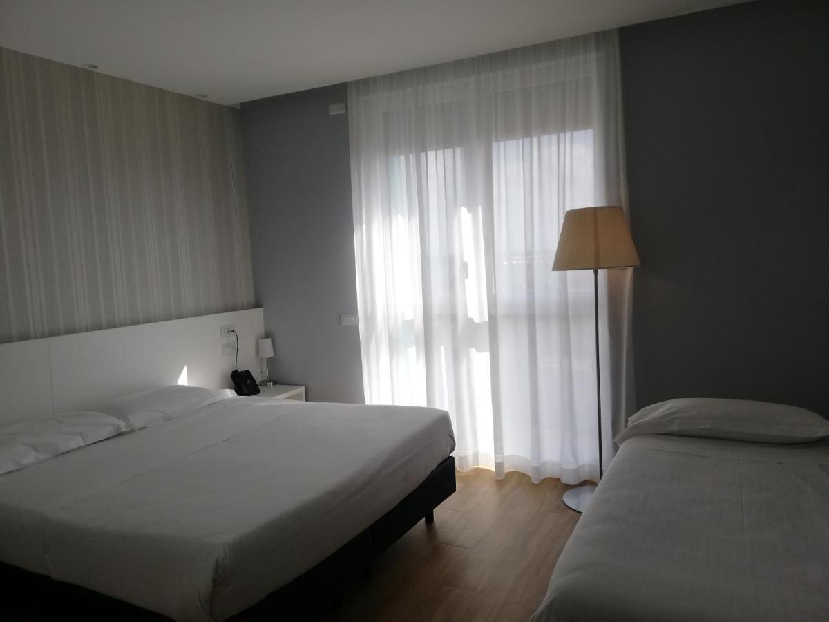 Novo Hotel Rossi Verona Bagian luar foto